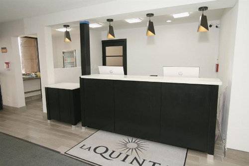 La Quinta Inn & Suites by Wyndham Des Moines West Clive image 25